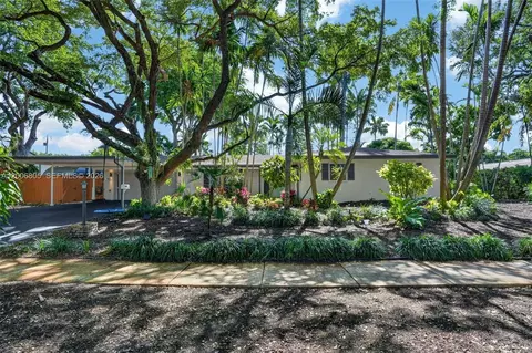 15821 SW 86th Ave, Palmetto Bay, FL 33157