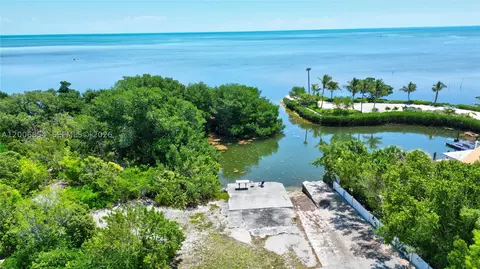 View/Area - 34 Atlantic Dr, Key Largo, FL 33037 photo 11 of 14