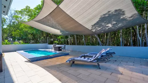 Exterior - 34 Atlantic Dr, Key Largo, FL 33037 photo 11 of 14