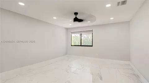 Bedroom - 34 Atlantic Dr, Key Largo, FL 33037 photo 1 of 9