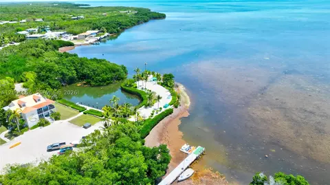 View/Area - 34 Atlantic Dr, Key Largo, FL 33037 photo 6 of 14