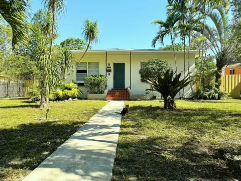 1135 NE 133rd St, North Miami, FL 33161
