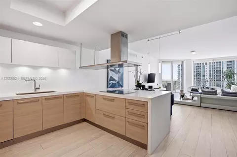 17301 Biscayne Blvd #1905, North Miami Beach, FL 33160