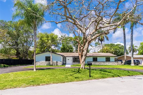 17737 SW 86th Ave, Palmetto Bay, FL 33157