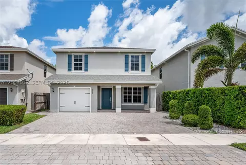 624 NE 5th St, Florida City, FL 33034