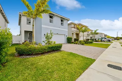 1660 SE 6th St, Homestead, FL 33033