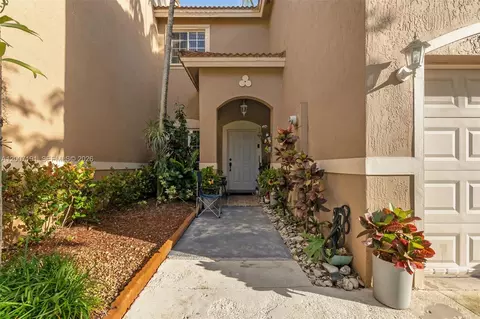 8546 SW 214th Way, Cutler Bay, FL 33189