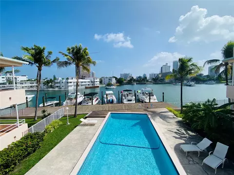 6881 Bay Dr #11, Miami Beach, FL 33141
