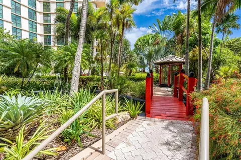 Exterior - Undisclosed, Key Biscayne, FL 33149 photo 4 of 4