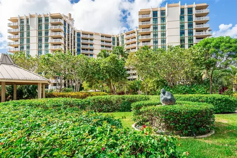 Exterior - Undisclosed, Key Biscayne, FL 33149 photo 3 of 4
