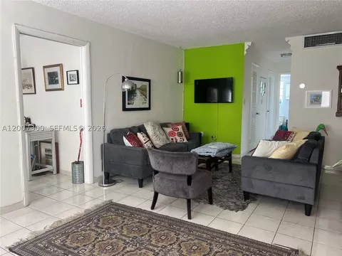 1820 James Ave #4E, Miami Beach, FL 33139