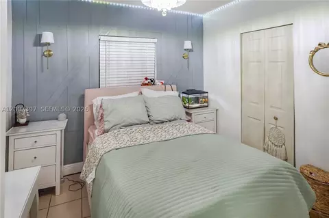 571 E 60th St, Hialeah, FL 33013 photo 4