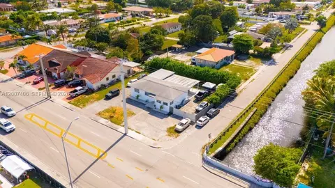 View/Area - 5290 Palm Ave, Hialeah, FL 33012 photo 2 of 3