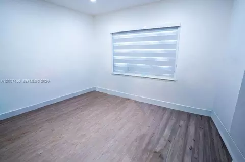 Bedroom - 5290 Palm Ave, Hialeah, FL 33012 photo 3 of 4