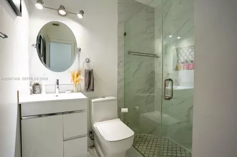 Bath - 5290 Palm Ave, Hialeah, FL 33012 photo 1 of 2