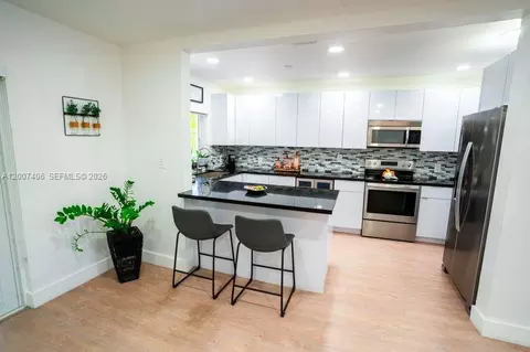 Other - 5290 Palm Ave, Hialeah, FL 33012 photo 4 of 9