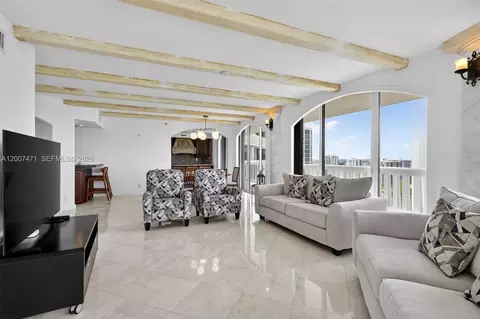 3000 Island Blvd #2305, Aventura, FL 33160
