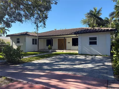 5620 Alton Rd, Miami Beach, FL 33140