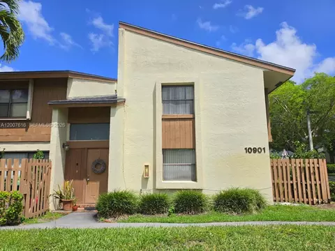 10901 SW 113th Pl #66B, Miami, FL 33176
