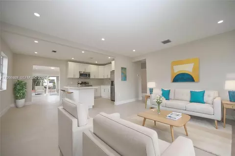 6615 SW 4th St, Miami, FL 33144