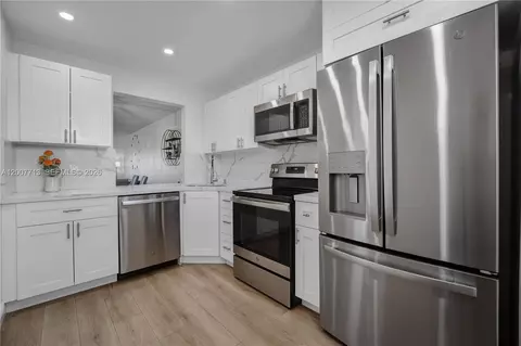 2551 Aragon Blvd #411, Sunrise, FL 33322