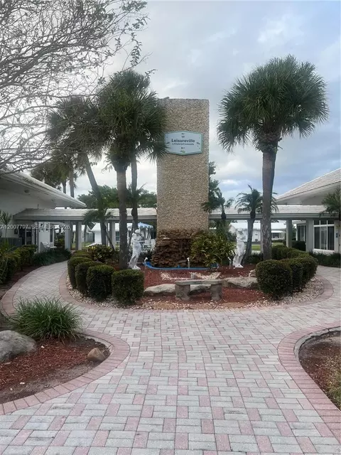 2501 W Golf Blvd #128, Pompano Beach, FL 33064