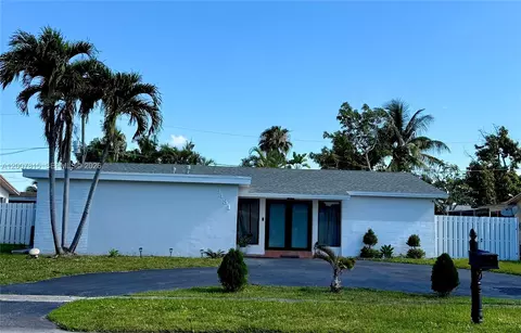 9431 NW Nw 24th St, Sunrise, FL 33322