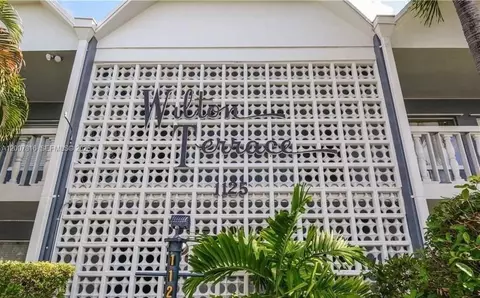 1125 NW 30th Ct #10, Wilton Manors, FL 33311