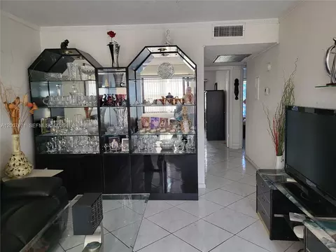 2050 Newcastle C #2050, Boca Raton, FL 33434