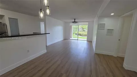 12136 Saint Andrews Pl #108, Miramar, FL 33025