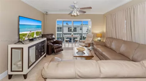 6315 Bay Club Dr #3, Fort Lauderdale, FL 33308