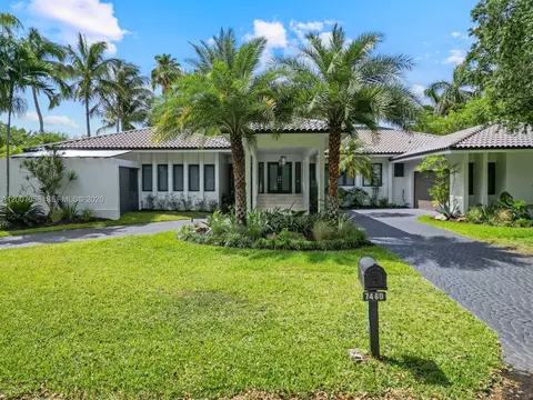 Undisclosed, Palmetto Bay, FL 33157