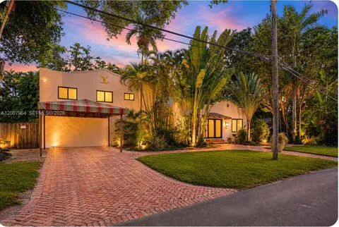 476 NE 119th St, Biscayne Park, FL 33161