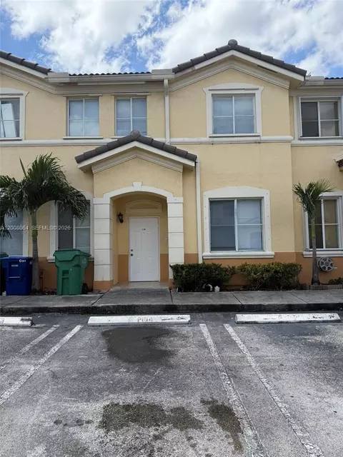 6940 NW 177th St #P104, Hialeah, FL 33015
