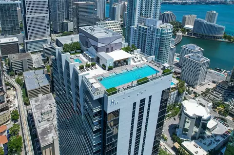 1010 Brickell Ave #4211, Miami, FL 33131