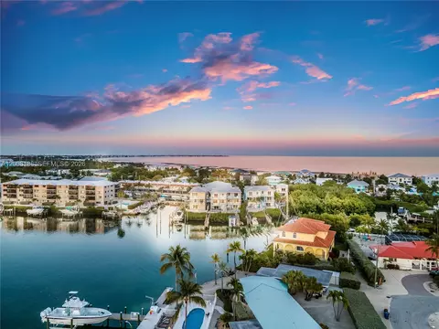 View/Area - 443 Sombrero Beach Rd, Marathon, FL 33050 photo 7 of 10