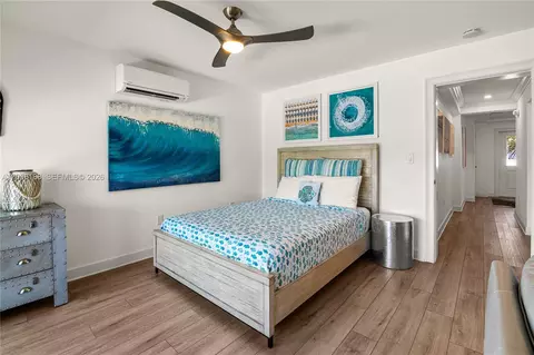 Bedroom - 443 Sombrero Beach Rd, Marathon, FL 33050 photo 2 of 12