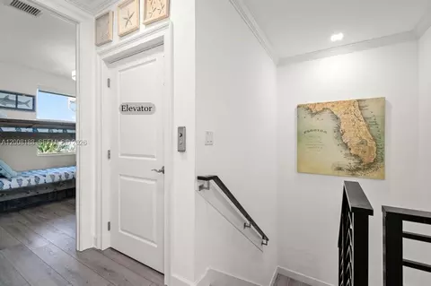 Entry Way - 443 Sombrero Beach Rd, Marathon, FL 33050 photo 6 of 6
