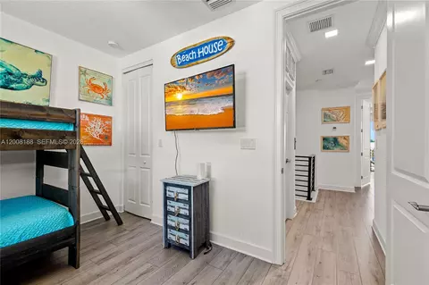 Entry Way - 443 Sombrero Beach Rd, Marathon, FL 33050 photo 3 of 6