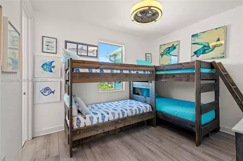 Bedroom - 443 Sombrero Beach Rd, Marathon, FL 33050 photo 6 of 12