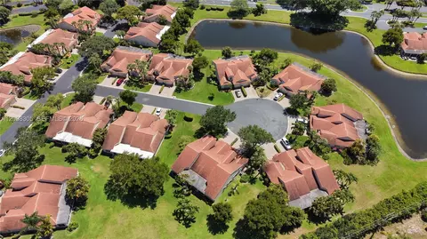 View/Area - 7597 Red Ruby Dr, Delray Beach, FL 33446 photo 4 of 9