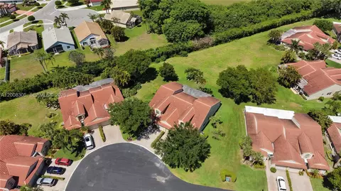 View/Area - 7597 Red Ruby Dr, Delray Beach, FL 33446 photo 2 of 9