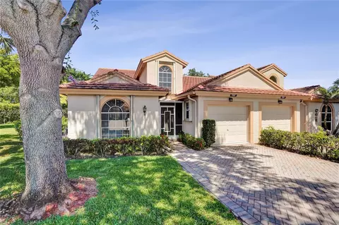 Exterior - 7597 Red Ruby Dr, Delray Beach, FL 33446 photo 2 of 12