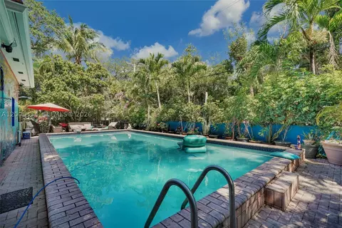 9325 NE 5th Ave, Miami Shores, FL 33138
