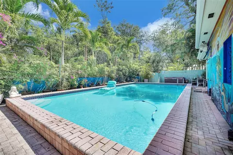 9325 NE 5th Ave, Miami Shores, FL 33138