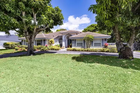 7749 SW 184th Way, Cutler Bay, FL 33157