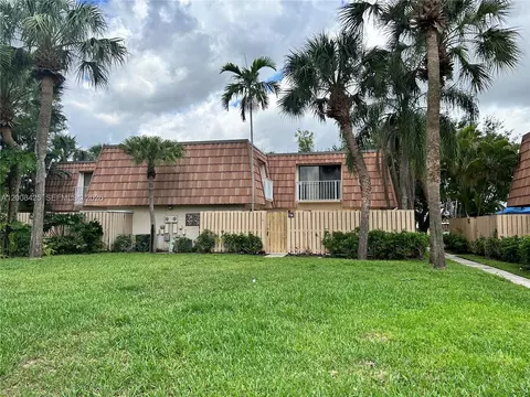 736 Mill Valley Pl #736, West Palm Beach, FL 33409