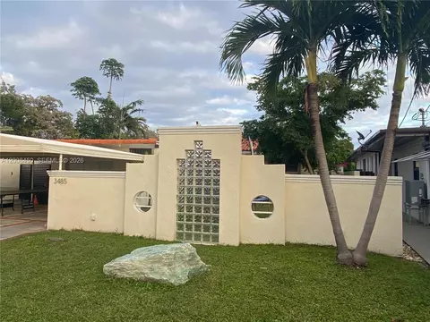 3485 N Meridian Ave, Miami Beach, FL 33140