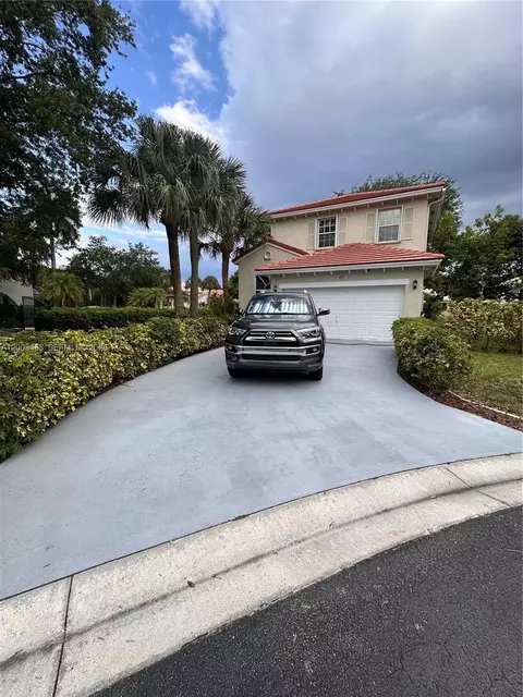 4852 NW 19th St, Coconut Creek, FL 33063