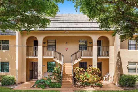 145 Lake Nancy Ln #230, West Palm Beach, FL 33411